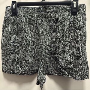 Apt. 9 High Waist Black and White Patterned Shorts